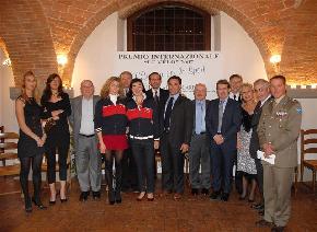 Premio Le Velo dal Presidente del Consiglio della Regione Toscana Riccardo Nencini